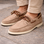 Men's boat moccasin in beige suede