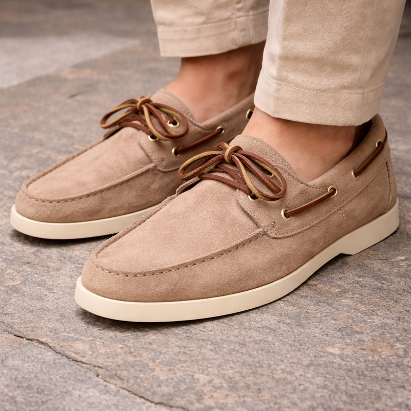 Men's boat moccasin in beige suede