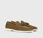 Moss-coloured loafer with tassels