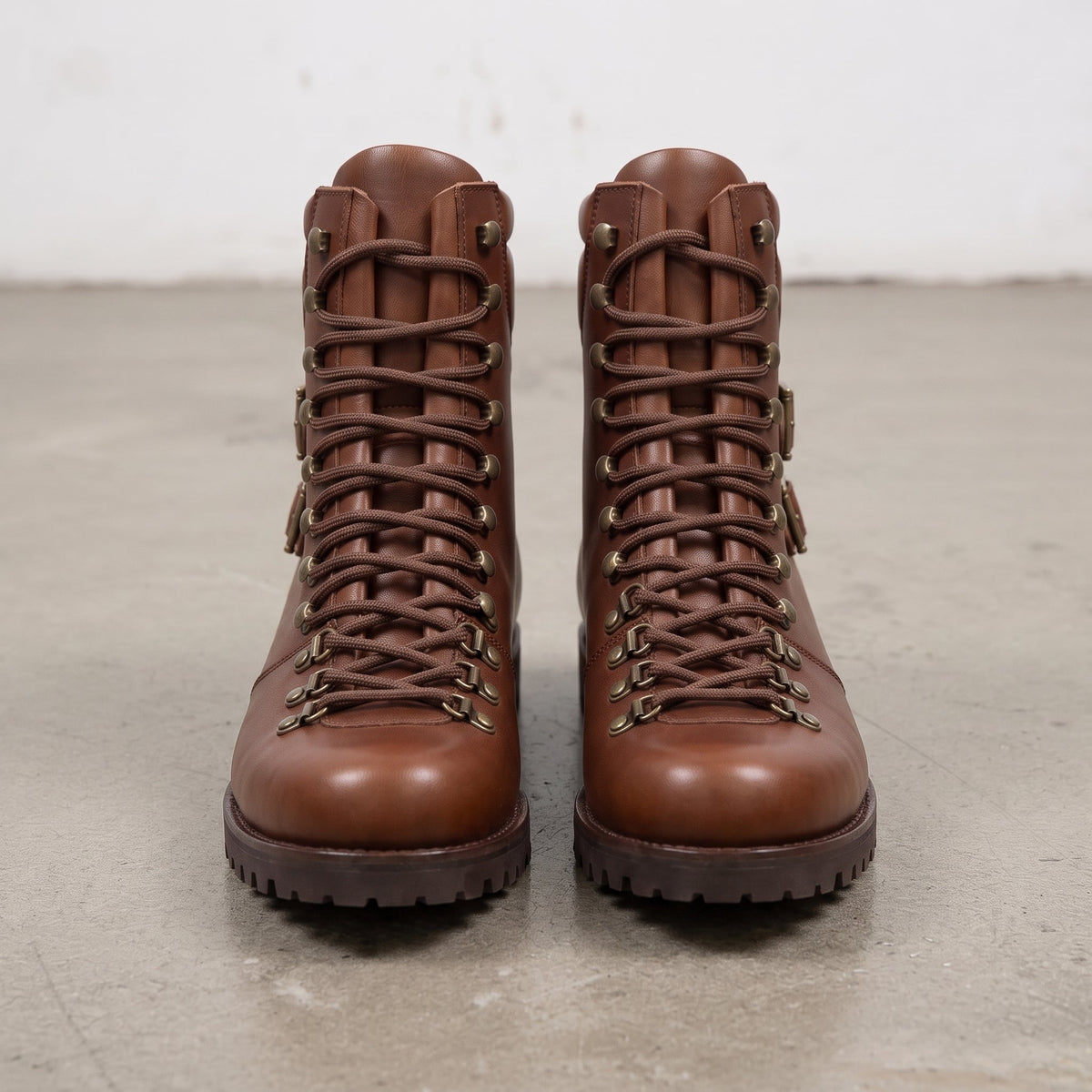 Men's Brown Plain-Toe Leather Hiker Boots —