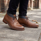 Men's Brown Plain-Toe Leather Chukka Boots — Gurford